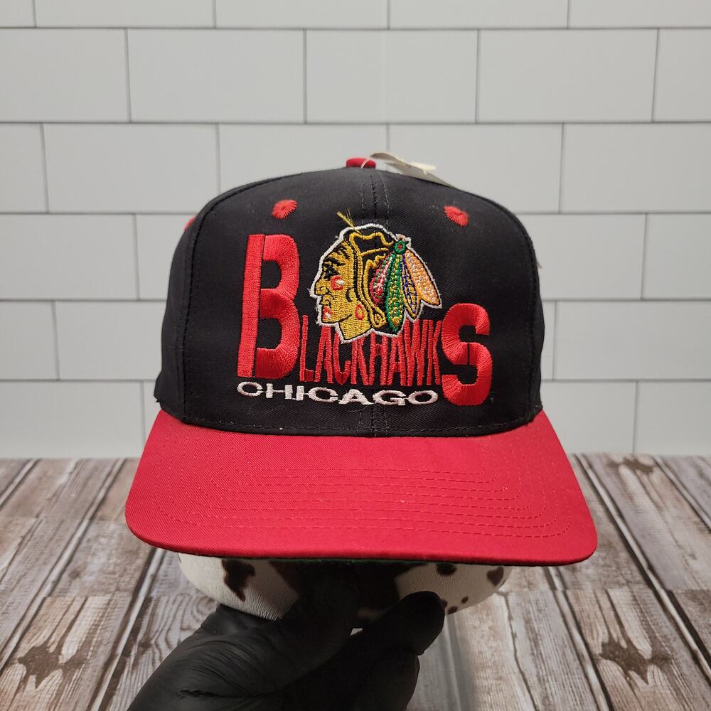 Twins Chicago Blackhawks Vintage Plain Logo Adjustable Twill Snapback Hat NHL